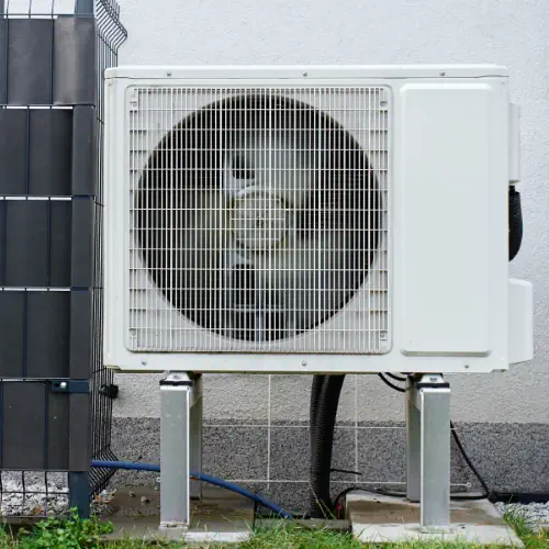 Външно тяло на климатик след професионален монтаж в София